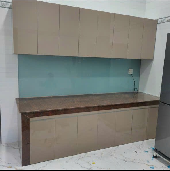 Thi công mẫu tủ bếp nhựa B42