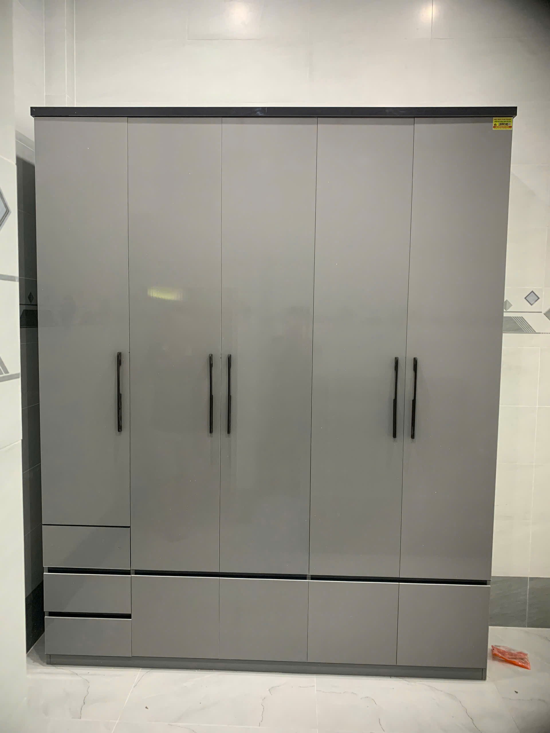 Tủ nhựa người lớn mẫu TNL145