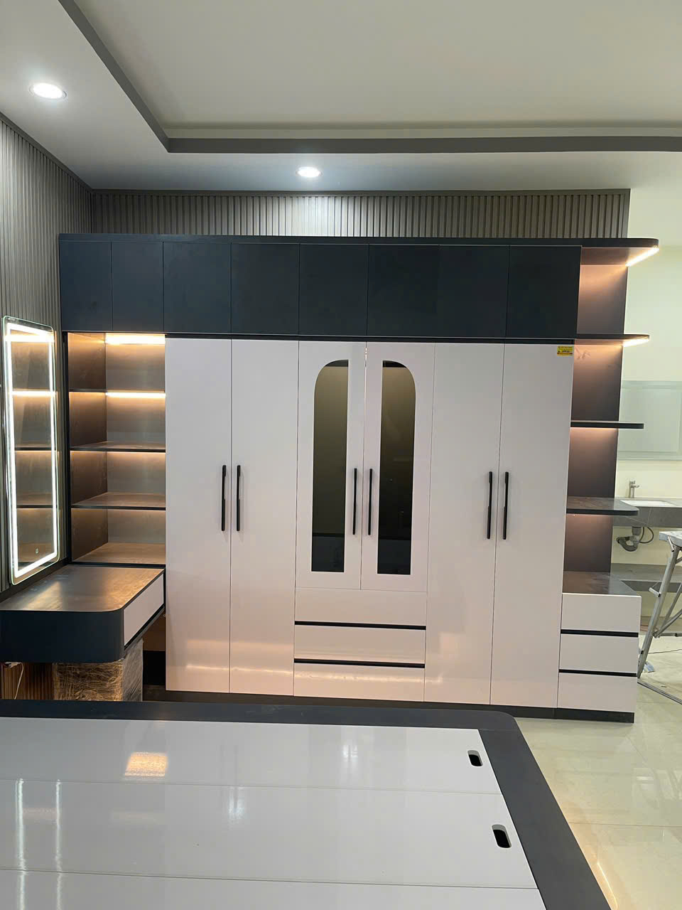 Tủ nhựa người lớn mẫu TNL236