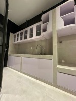Thi công mẫu tủ bếp nhựa B20